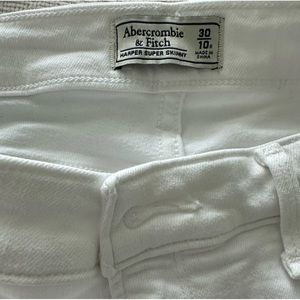 Abercrombie & Fitch White Denim Jeans size 30